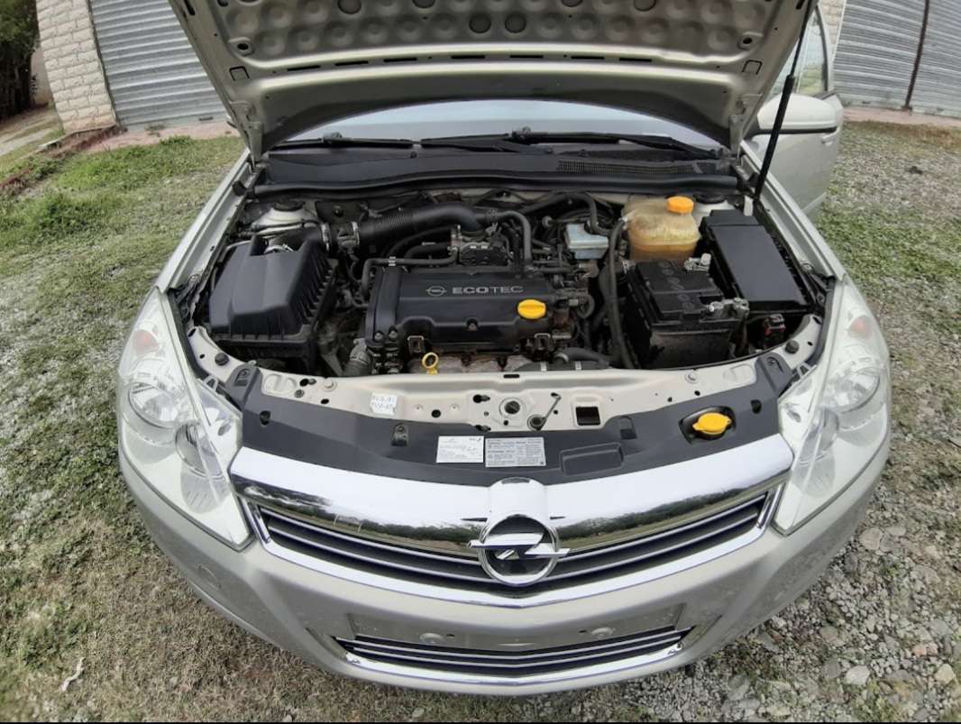 Opel Astra, 2008 il, 1.4 L, 226 000 km