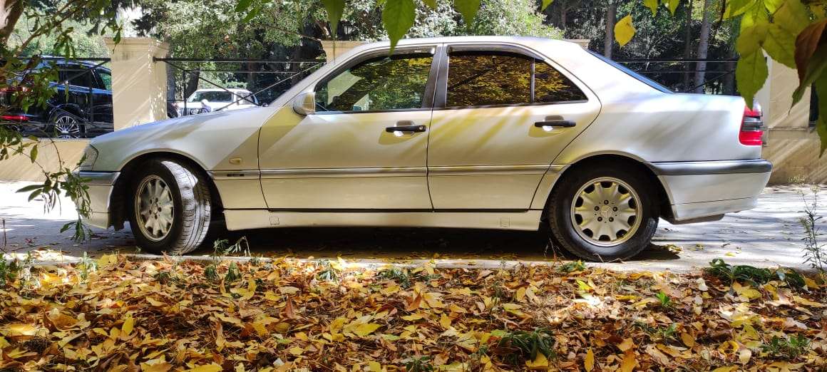 Mercedes C 200, 1998 il, 2.0 L, 398 000 km