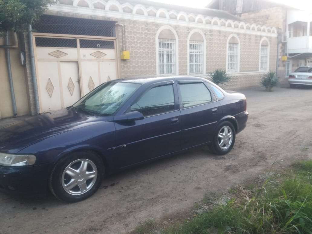 Opel Vectra, 1996 il, 1.8 L, 329 456 km