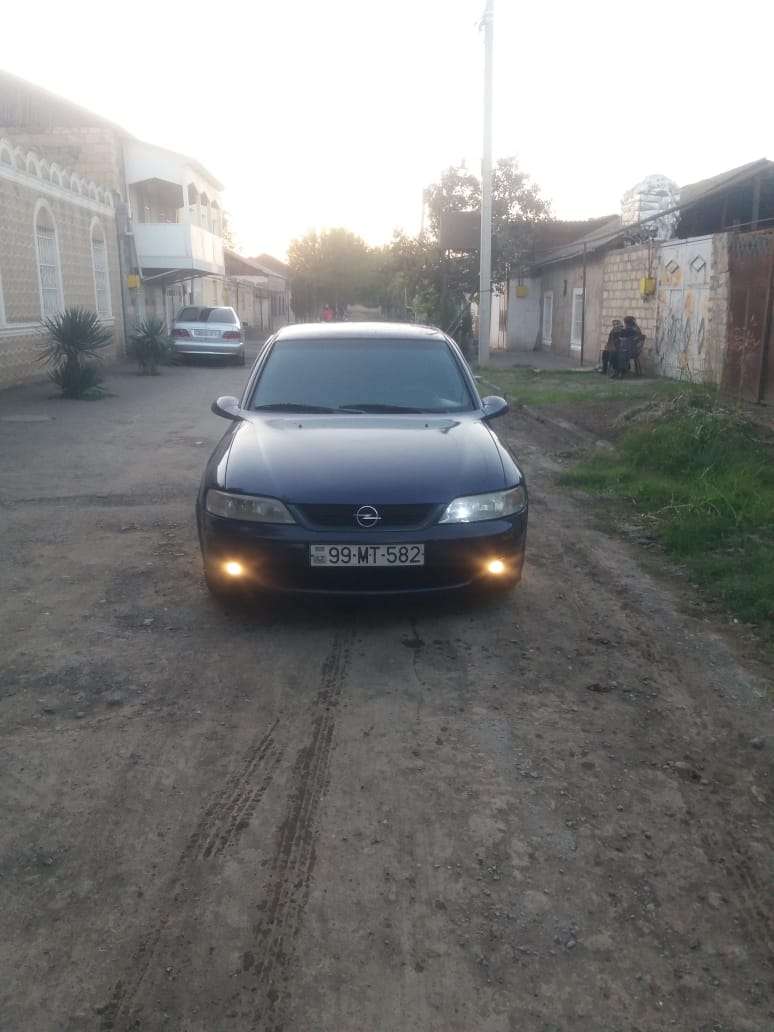 Opel Vectra, 1996 il, 1.8 L, 329 456 km