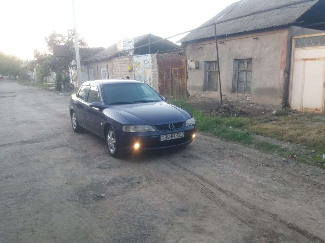 Opel Vectra, 1996 il, 1.8 L, 329 456 km