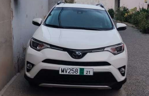 Toyota RAV4, 2017 il, 2.5 L, 49 000 km