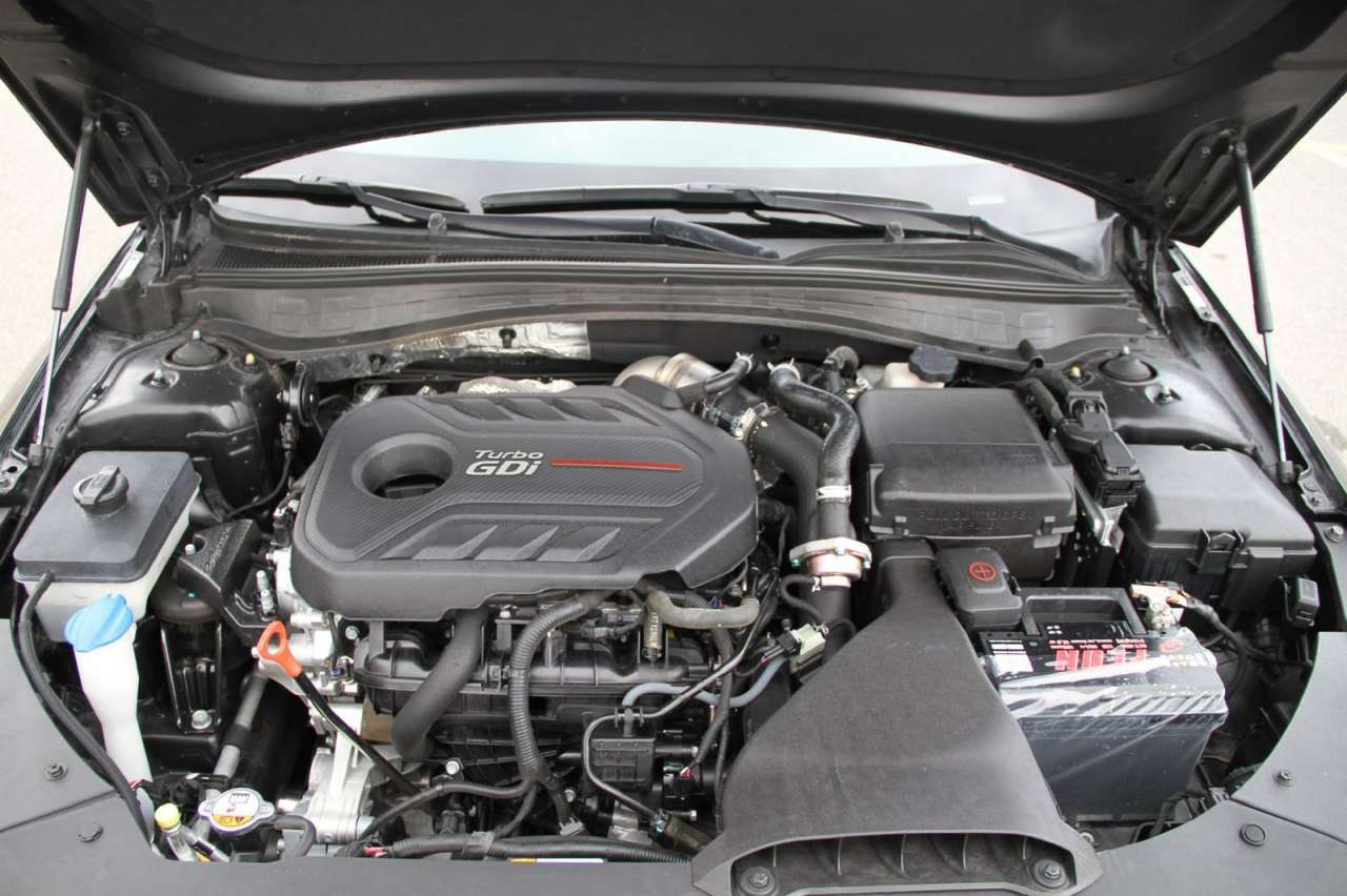 Kia Optima, 2016 il, 2.0 L, 140 000 km