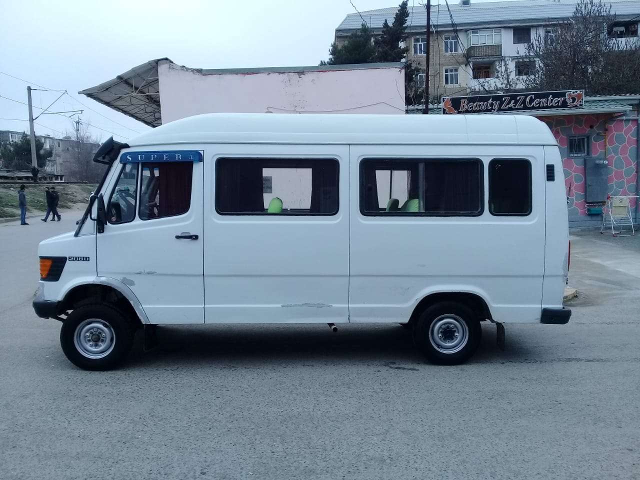 Mercedes 208 D, 1994 il, 2.5 L, 123 654 km