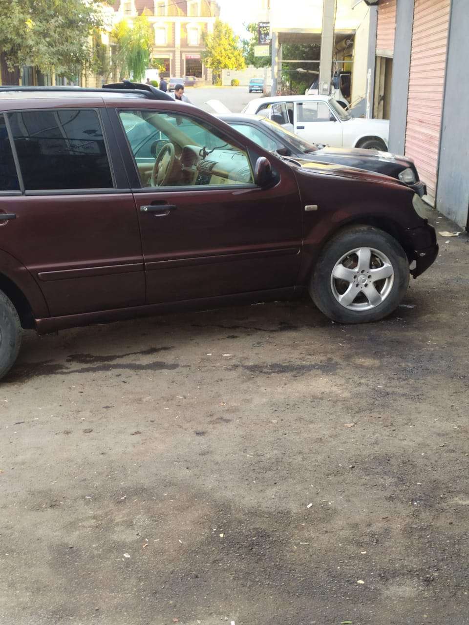 Mercedes ML 270, 2001 il, 2.7 L, 350 000 km