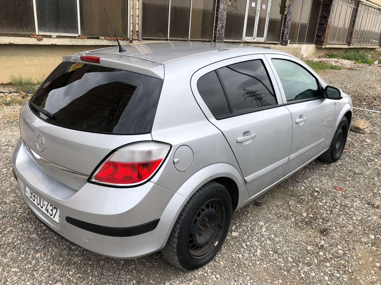 Opel Astra, 2006 il, 1.4 L, 200 000 km