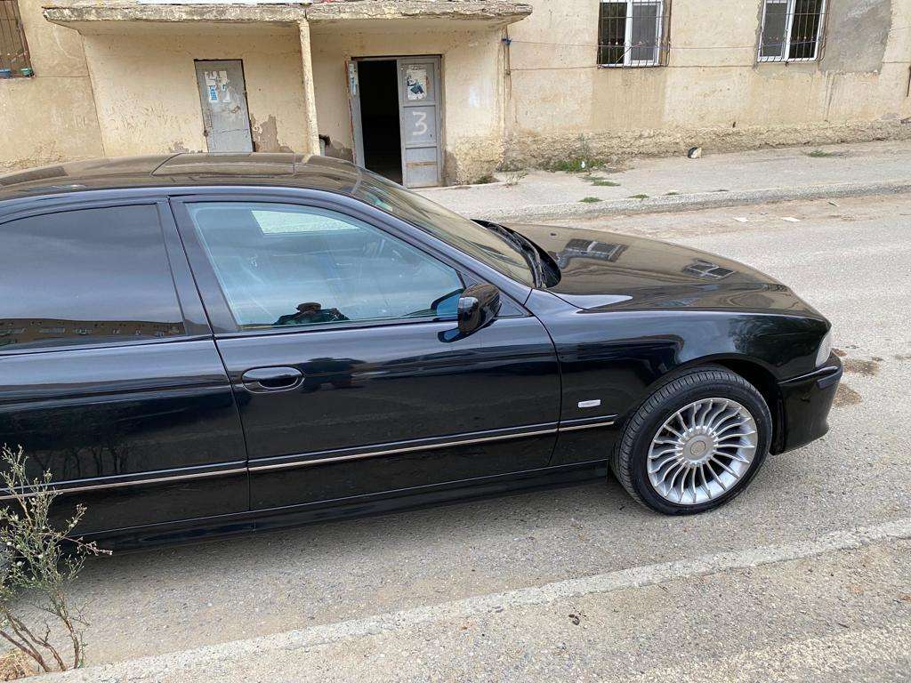 BMW 535, 2001 il, 3.5 L, 376 000 km