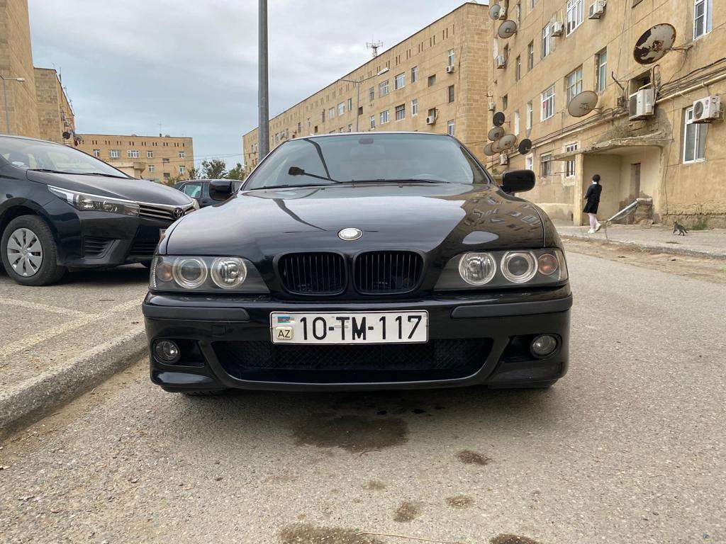 BMW 535, 2001 il, 3.5 L, 376 000 km