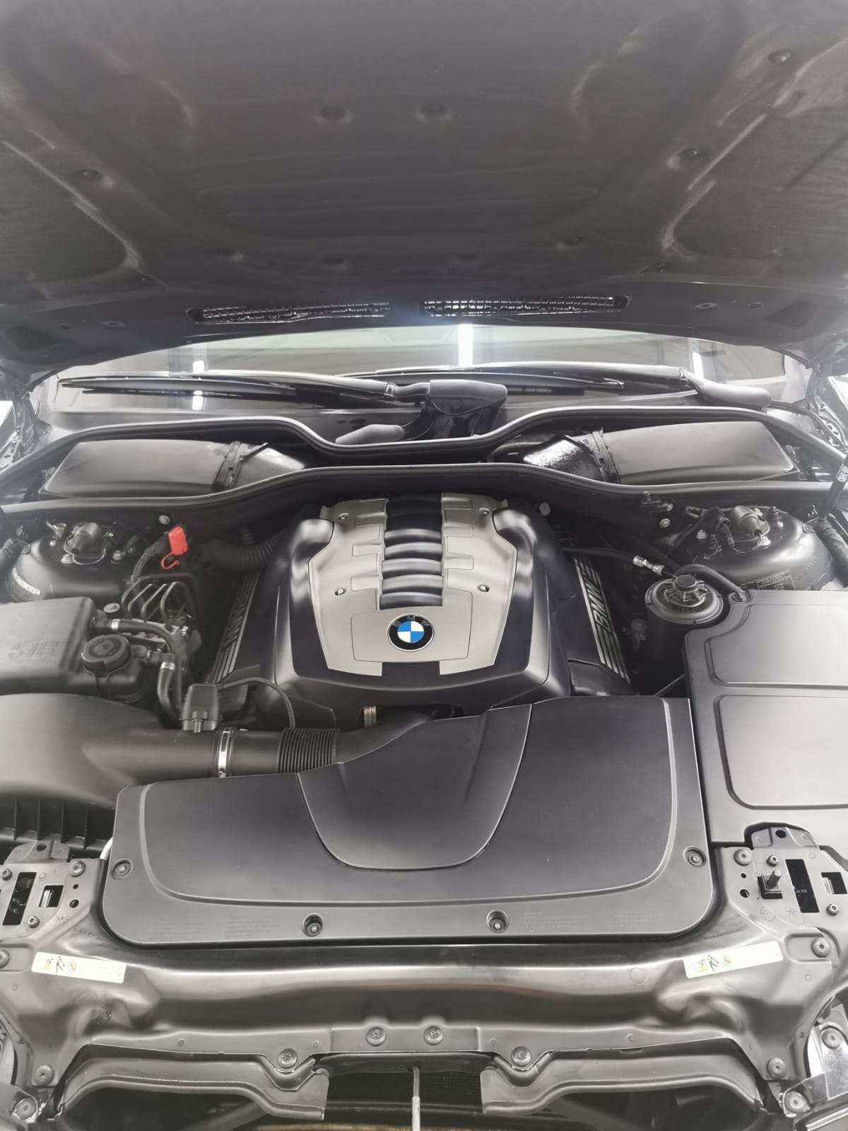 BMW 740, 2006 il, 4.0 L, 194 000 km