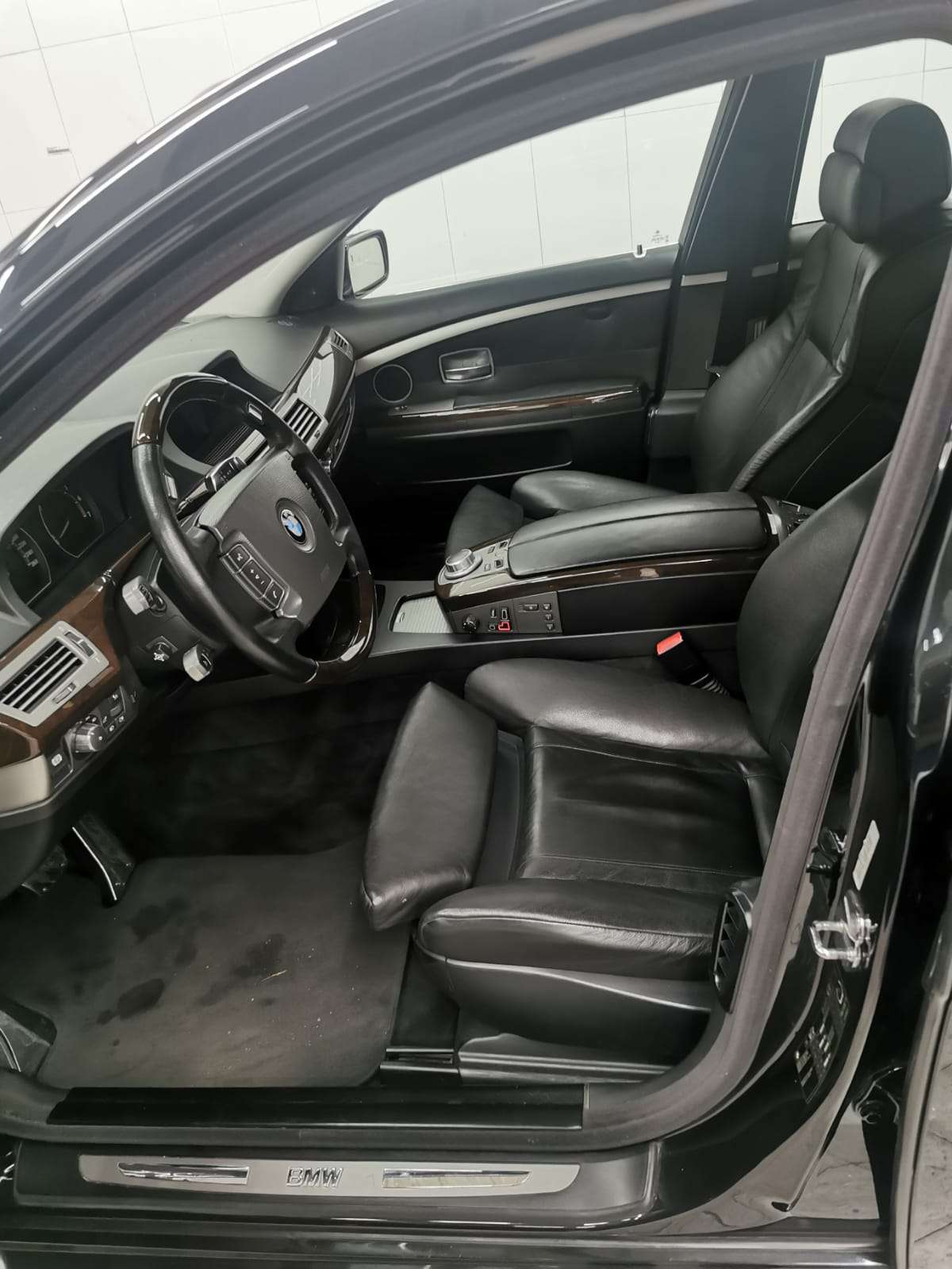BMW 740, 2006 il, 4.0 L, 194 000 km