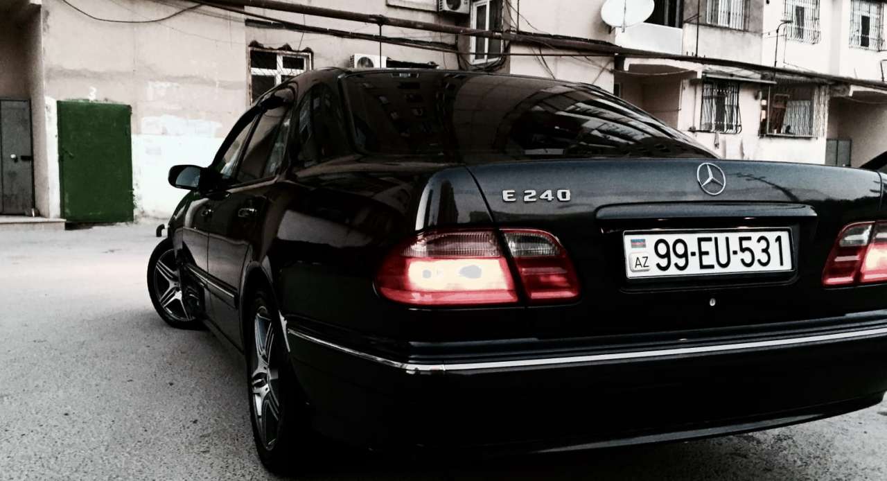 Mercedes E 240, 2000 il, 2.6 L, 263 000 km
