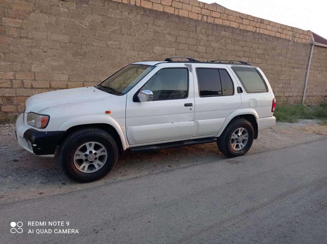 Nissan Pathfinder, 2003 il, 3.3 L, 250 000 km