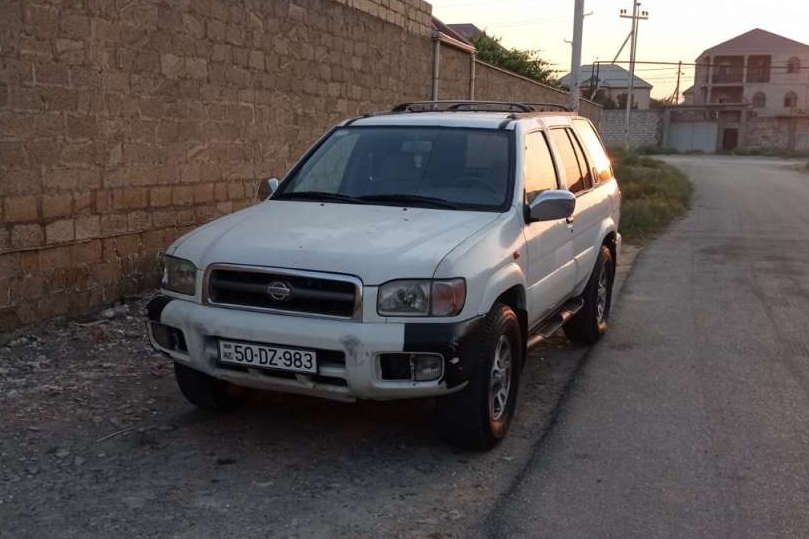 Nissan Pathfinder, 2003 il, 3.3 L, 250 000 km