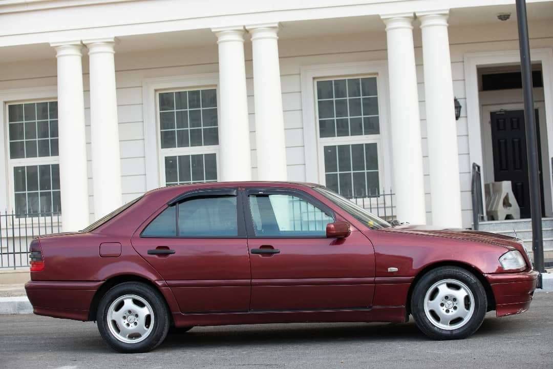 Mercedes C 180, 1998 il, 1.8 L, 321 000 km