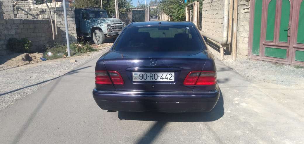 Mercedes E 280, 1998 il, 2.8 L, 375 672 km