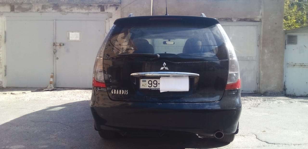 Mitsubishi Grandis, 2006 il, 2.4 L, 154 600 km
