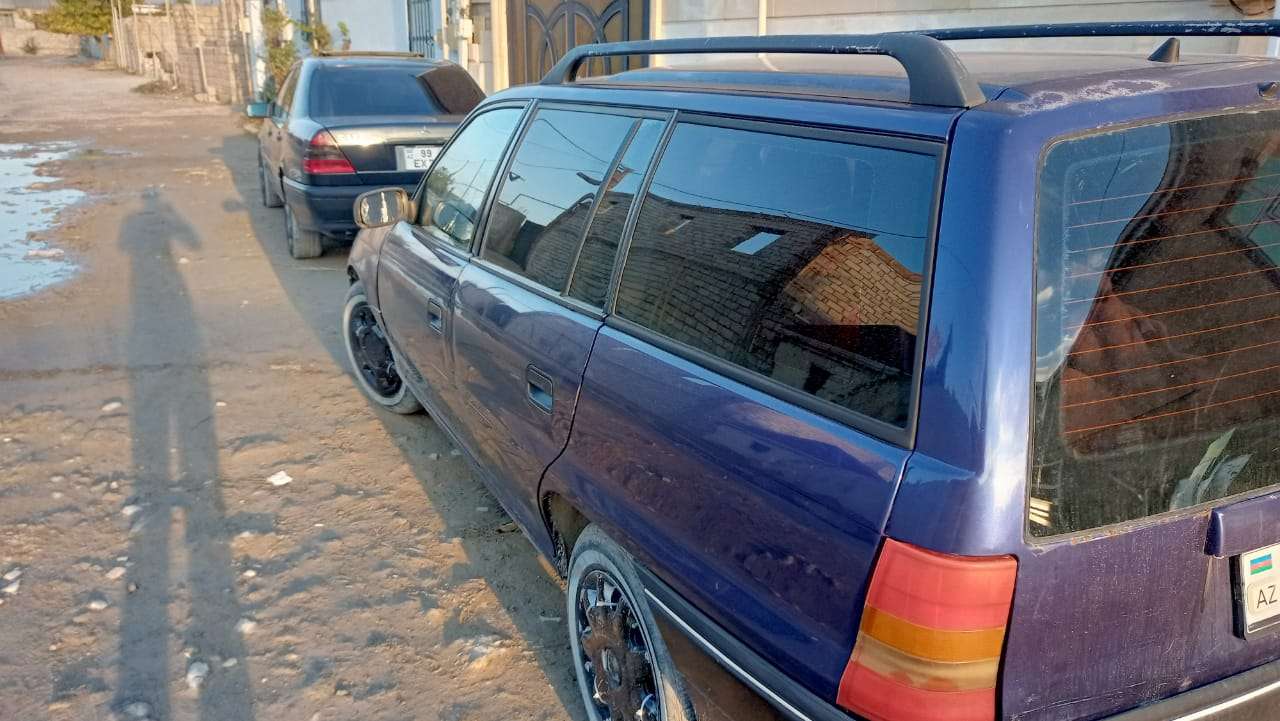 Opel Astra, 1995 il, 1.6 L, 380 000 km