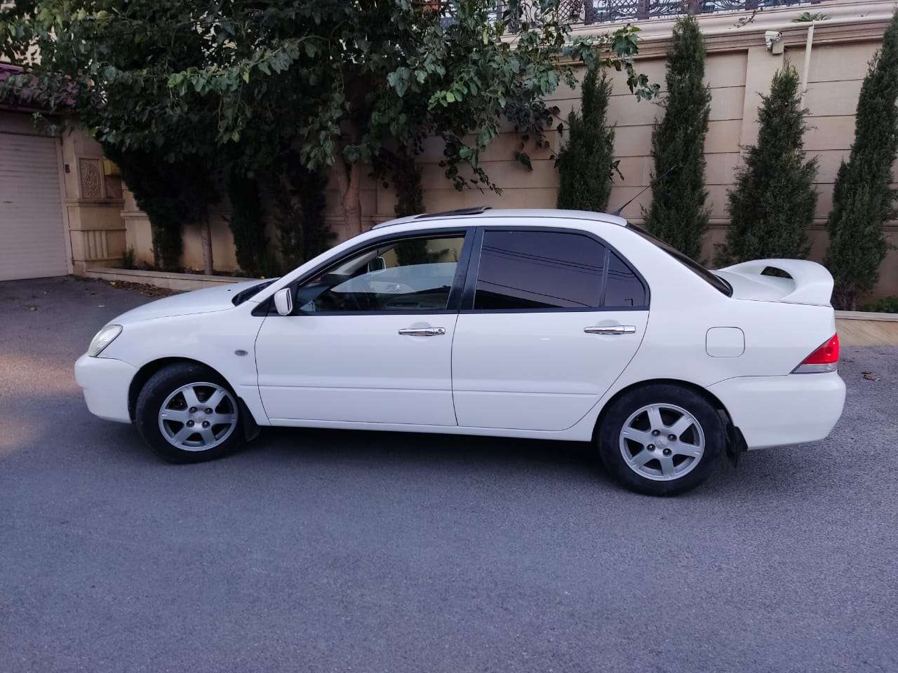 Mitsubishi Lancer, 2007 il, 1.6 L, 228 000 km