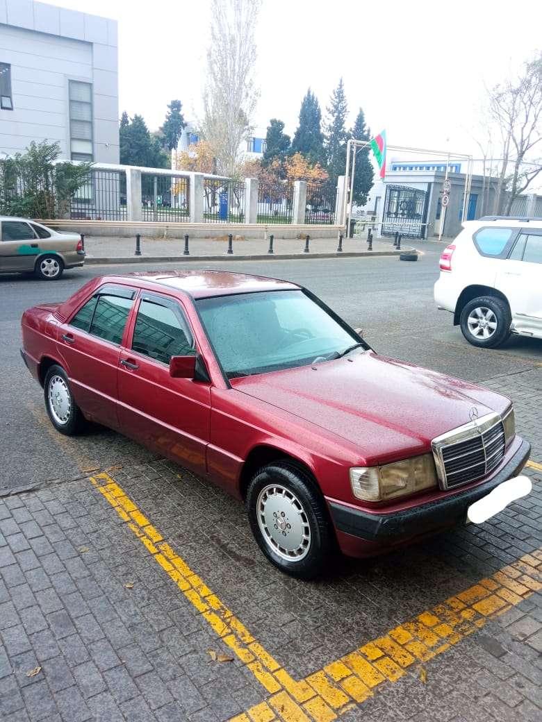 Mercedes 190, 1991 il, 1.8 L, 345 698 km