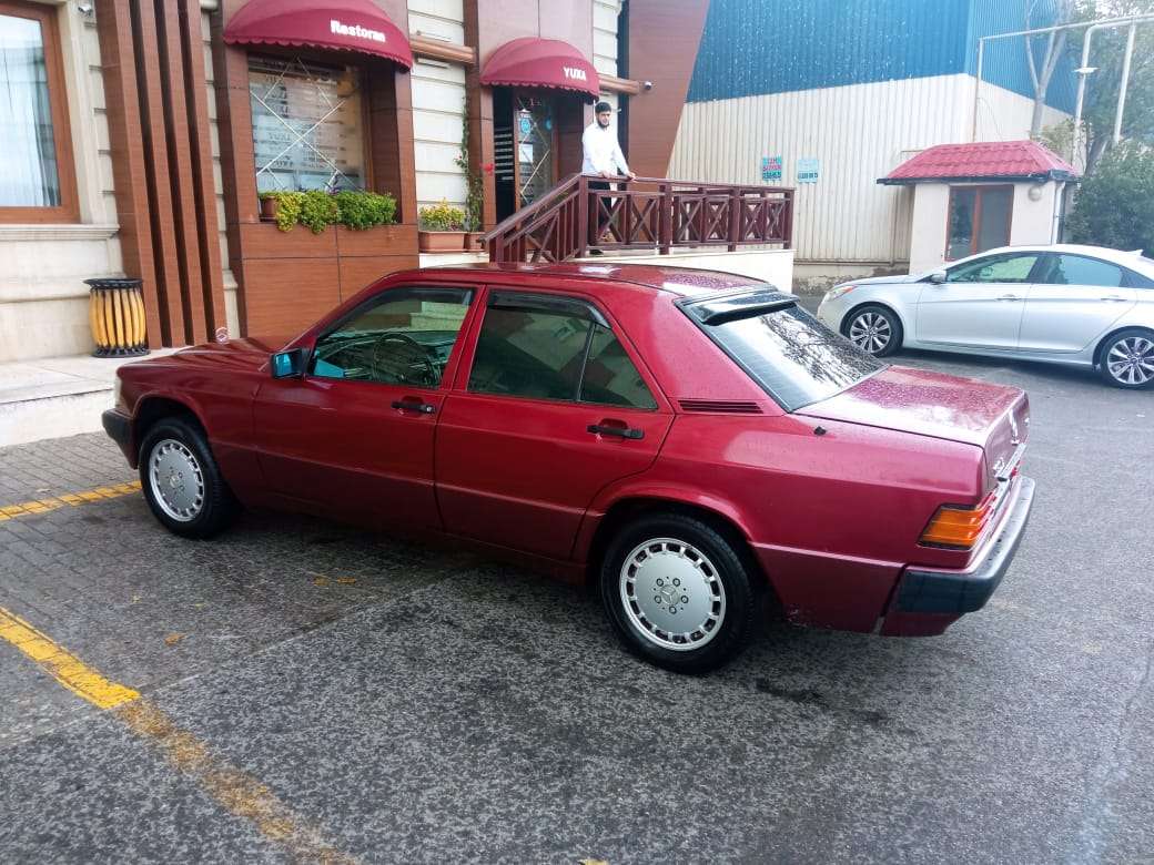 Mercedes 190, 1991 il, 1.8 L, 345 698 km