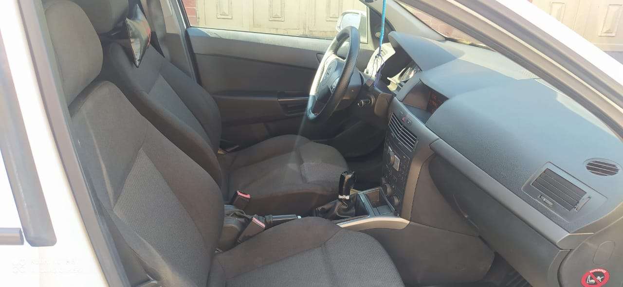 Opel Astra, 2005 il, 1.3 L, 325 000 km