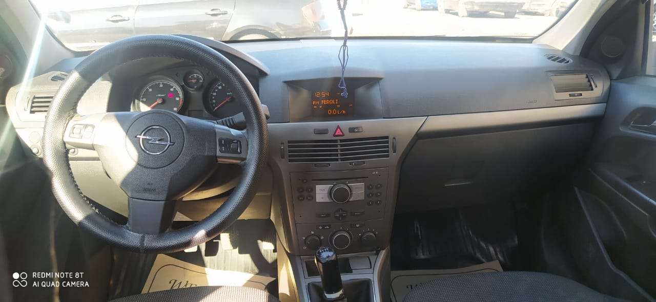Opel Astra, 2005 il, 1.3 L, 325 000 km