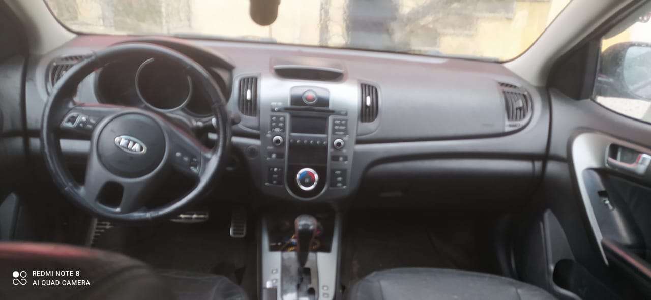 Kia Cerato, 2010 il, 2.0 L, 228 000 km