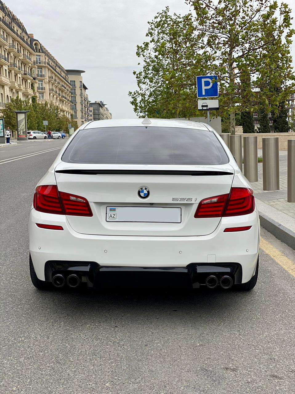 BMW 528, 2013 il, 2.0 L, 126 200 km