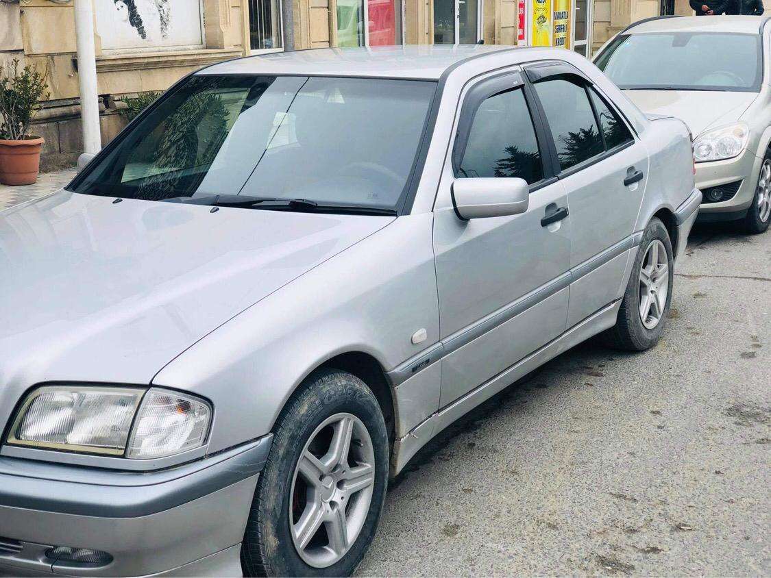 Mercedes C 180, 1999 il, 1.8 L, 296 354 km