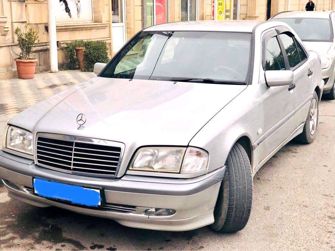 Mercedes C 180, 1999 il, 1.8 L, 296 354 km