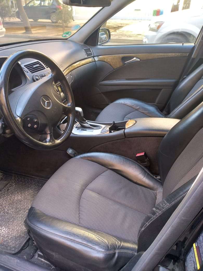 Mercedes E 220, 2005 il, 2.2 L, 209 000 km