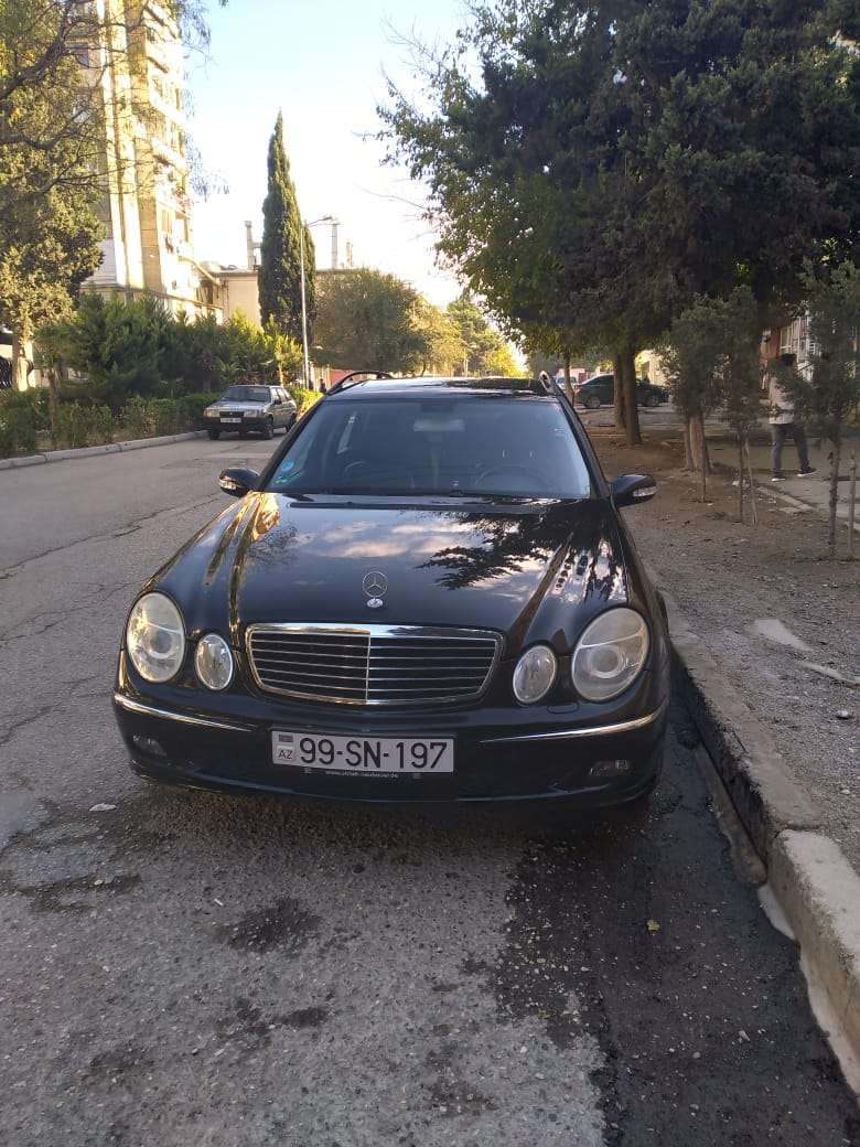 Mercedes E 220, 2005 il, 2.2 L, 209 000 km