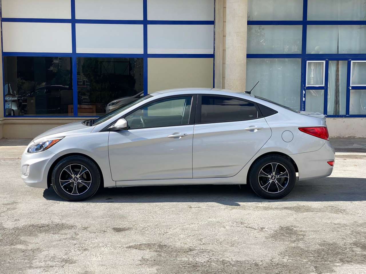 Hyundai Accent, 2016 il, 1.6 L, 8 400 km
