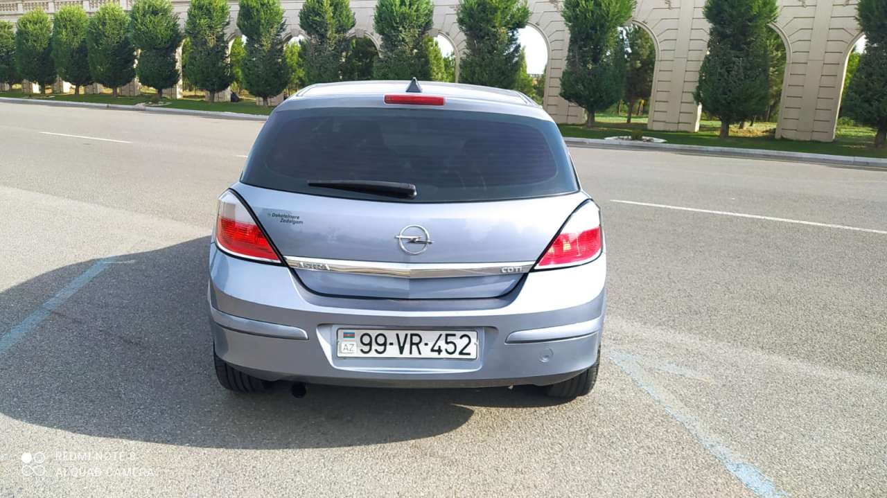 Opel Astra, 2006 il, 1.3 L, 186 511 km