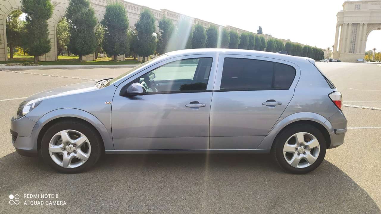 Opel Astra, 2006 il, 1.3 L, 186 511 km