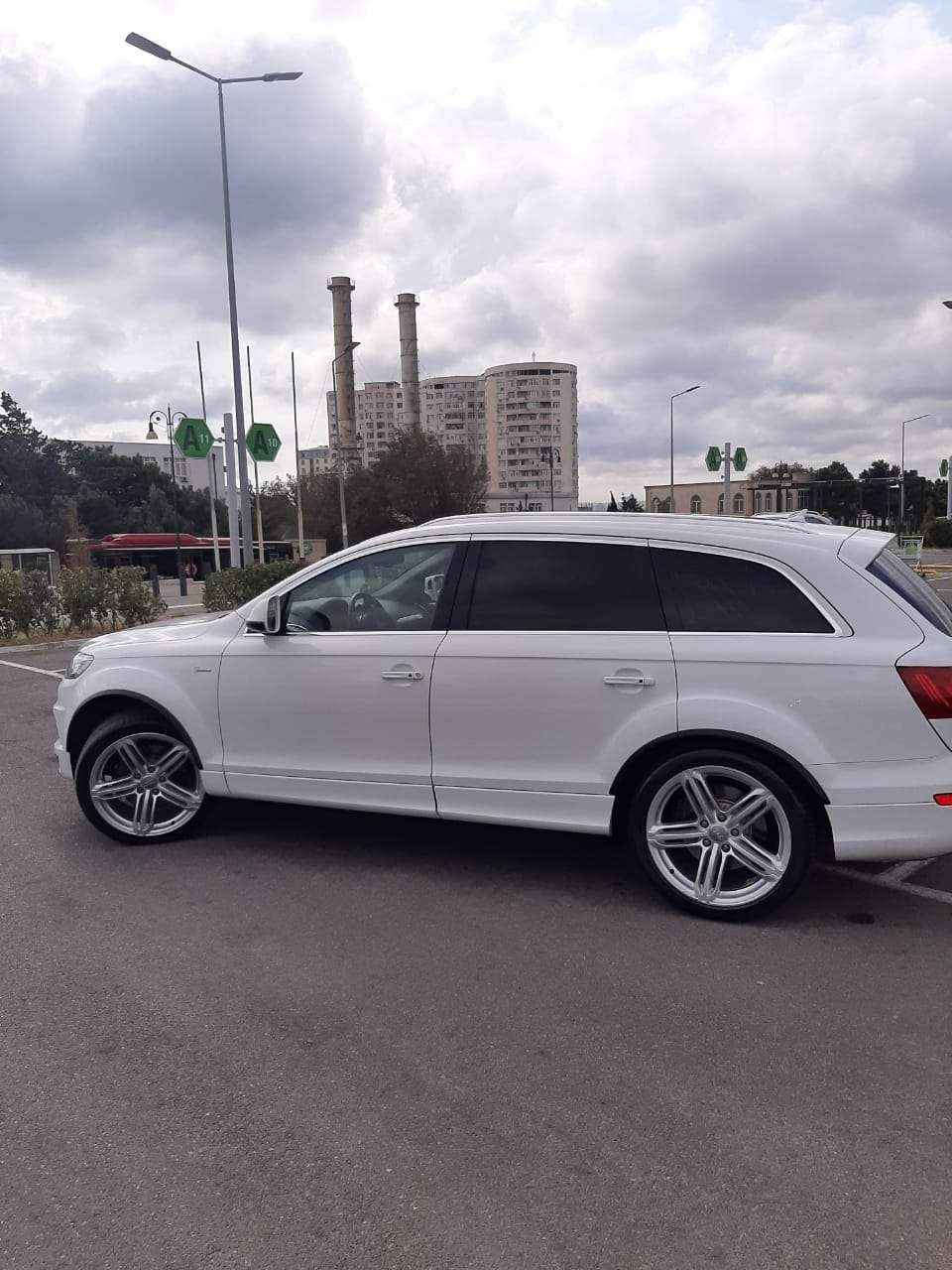 Audi Q7, 2012 il, 3.0 L, 183 000 km