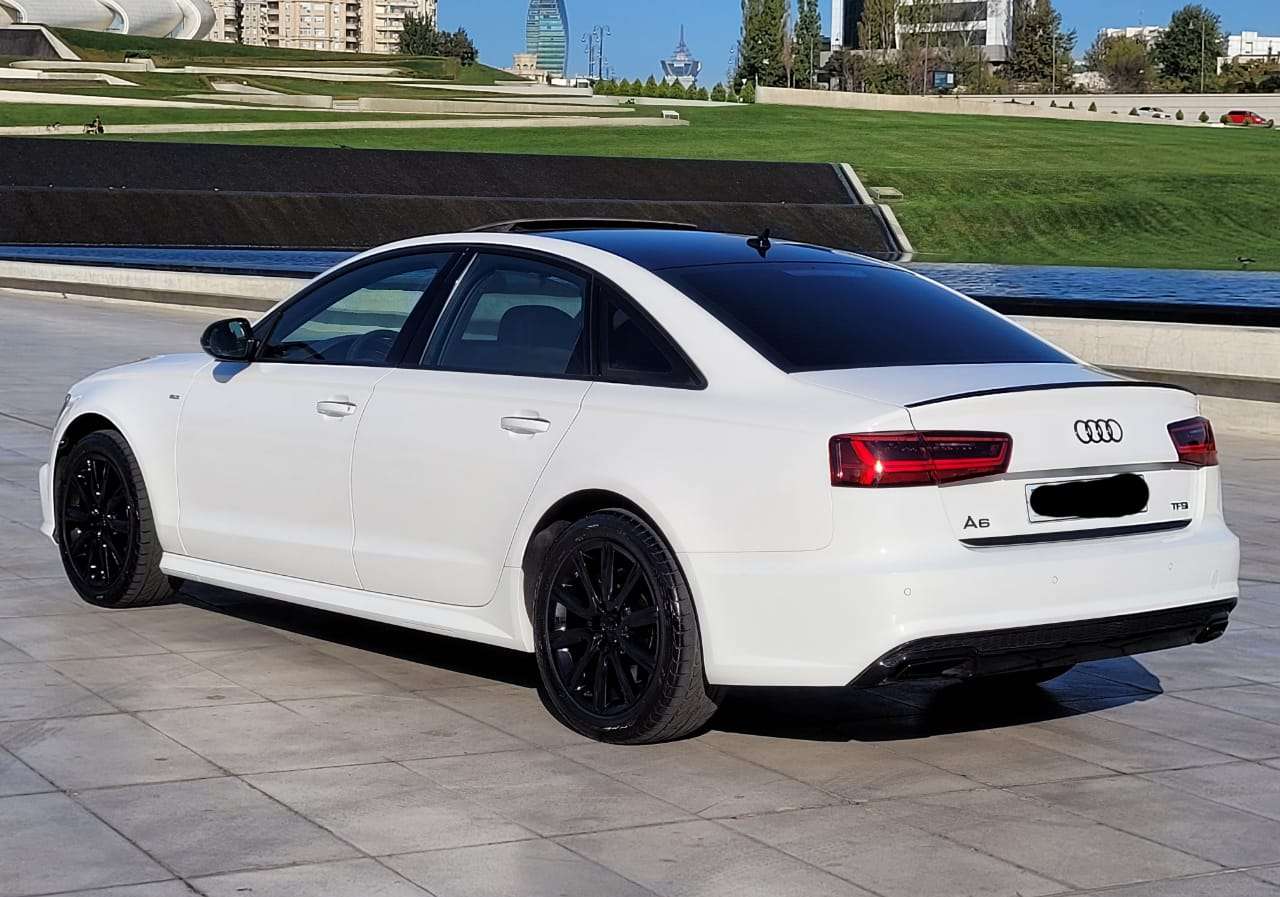 Audi A6, 2015 il, 2.0 L, 87 000 km