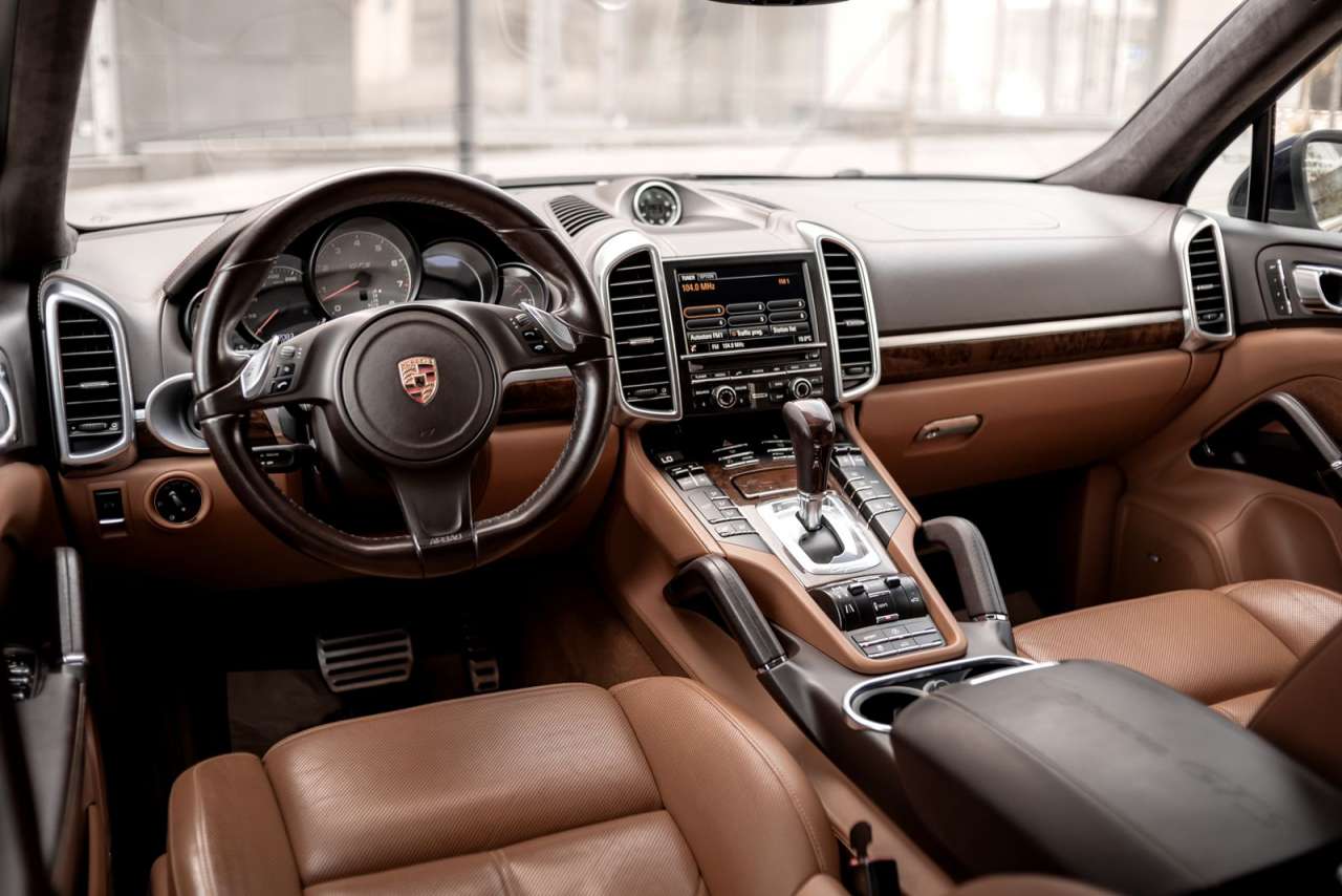 Porsche Cayenne, 2012 il, 4.8 L, 172 000 km