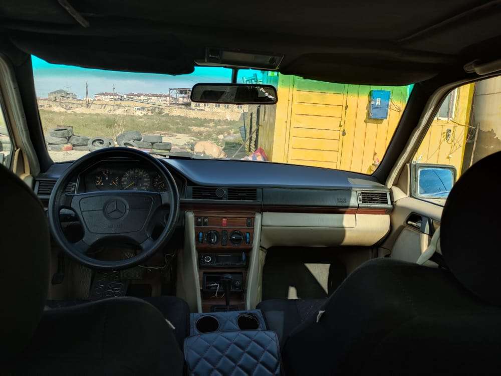 Mercedes E 300, 1994 il, 3.0 L, 356 663 km