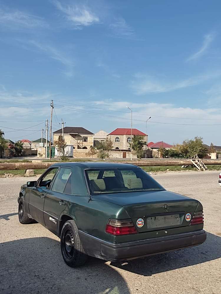 Mercedes E 300, 1994 il, 3.0 L, 356 663 km