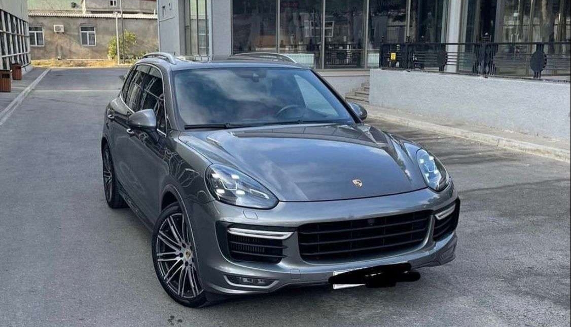 Porsche Taycan 4S, 2015 il, 3.6 L, 155 000 km