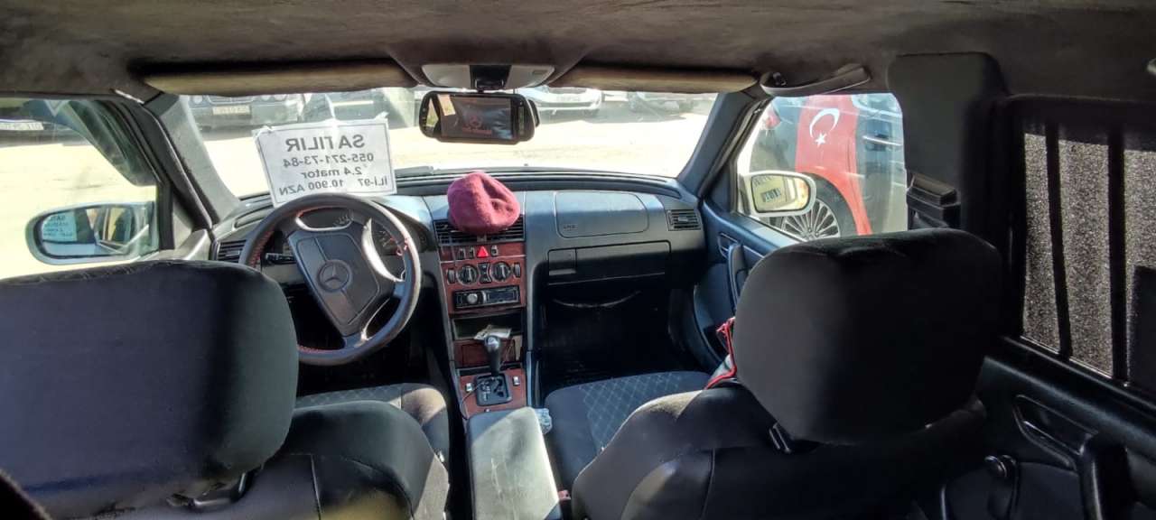 Mercedes C 240, 1997 il, 2.4 L, 450 000 km