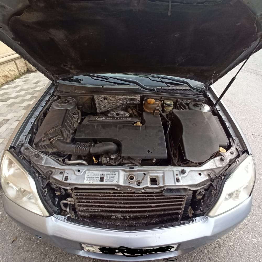 Opel Signum, 2003 il, 2.2 L, 305 267 km