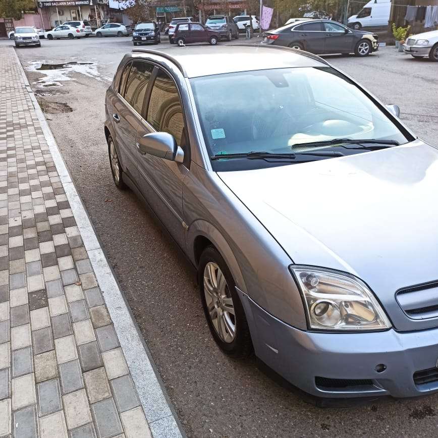 Opel Signum, 2003 il, 2.2 L, 305 267 km