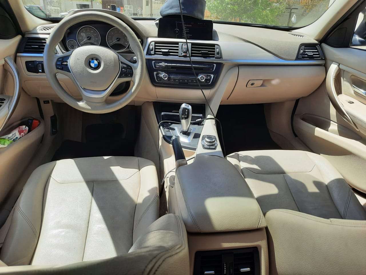 BMW 328, 2012 il, 2.0 L, 134 000 km