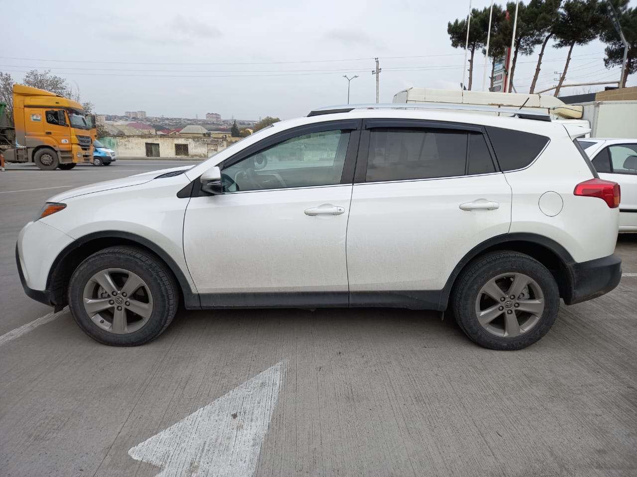 Toyota RAV4, 2015 il, 2.5 L, 106 700 km