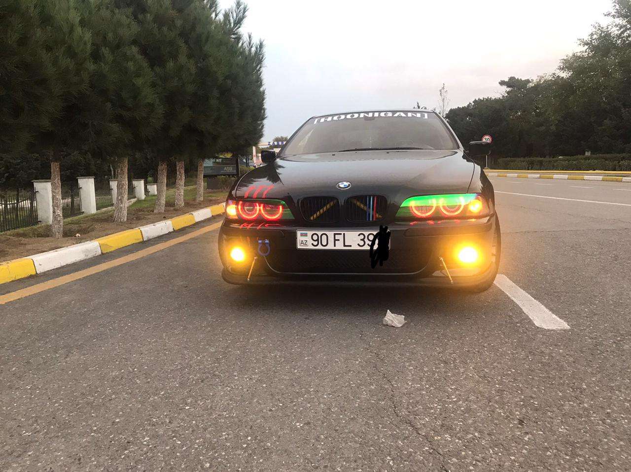 BMW 528, 1998 il, 2.8 L, 278 000 km