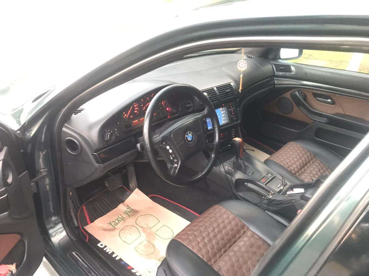 BMW 528, 1998 il, 2.8 L, 278 000 km