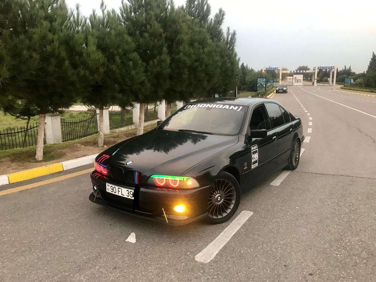 BMW 528, 1998 il, 2.8 L, 278 000 km