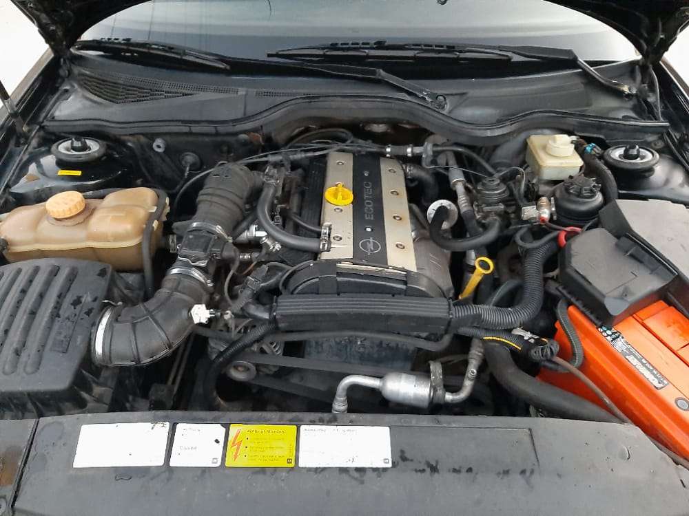 Opel Omega, 1998 il, 2.0 L, 333 000 km